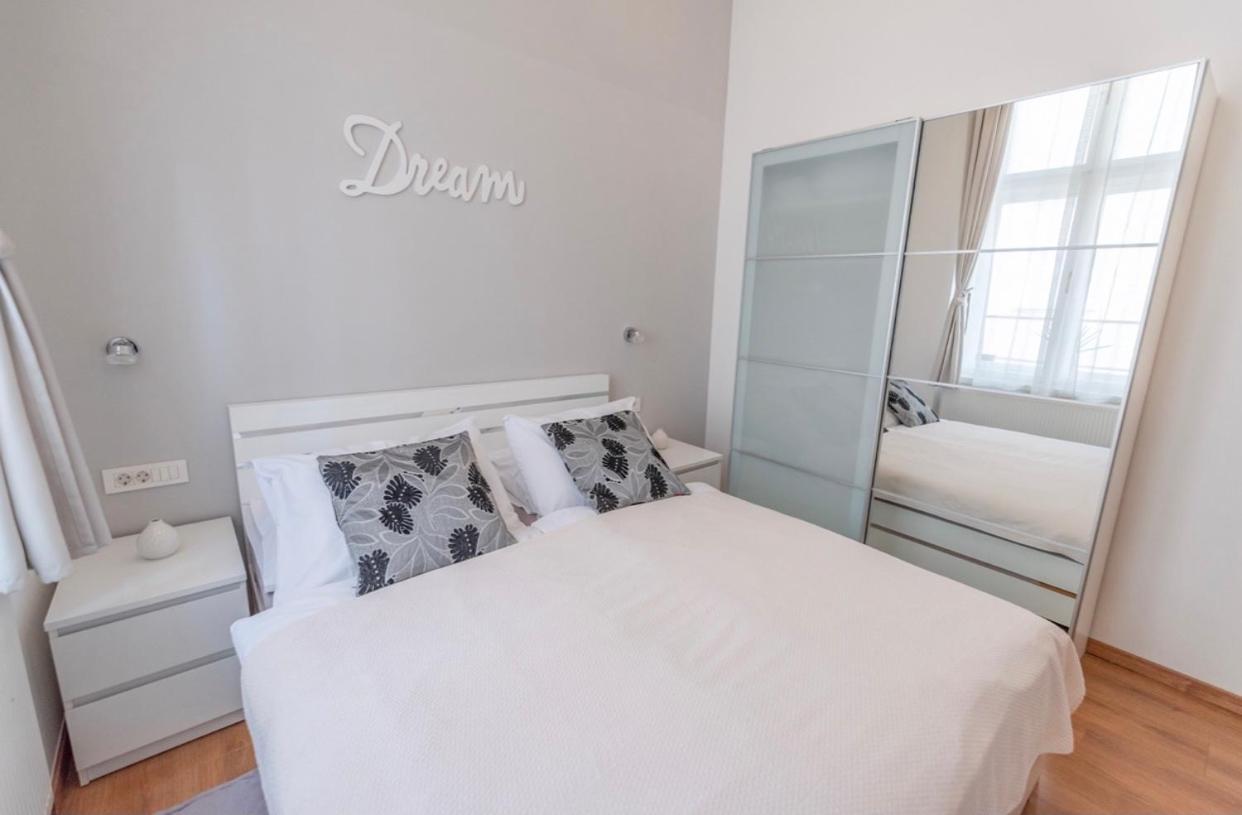 Main Square Dream Apartment Загреб Екстериор снимка